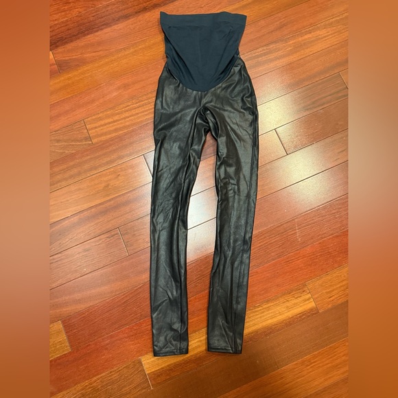 Spanx Black Faux Leather Maternity Leggings XS - Worn once! - Picture 7 of 7